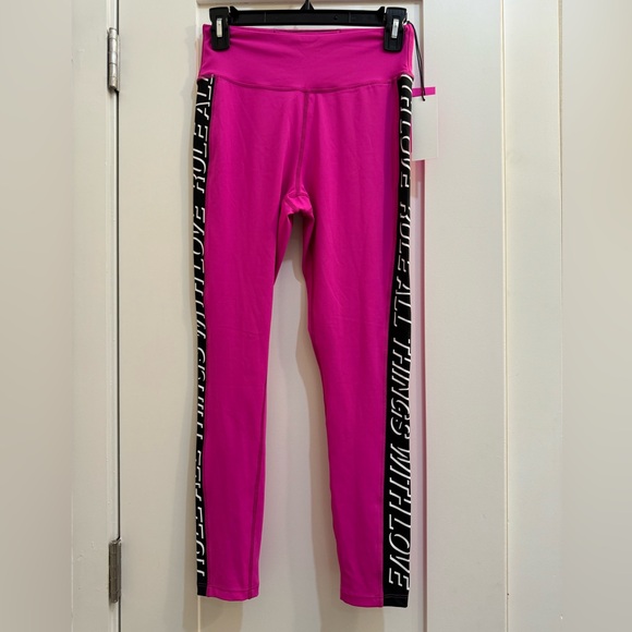 NWT Pam & Gela “Rule all things with love” hot pink workout leggings - Picture 1 of 4